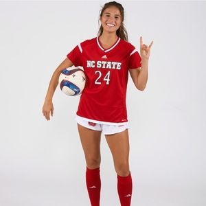 Meet your Posher, Dakota